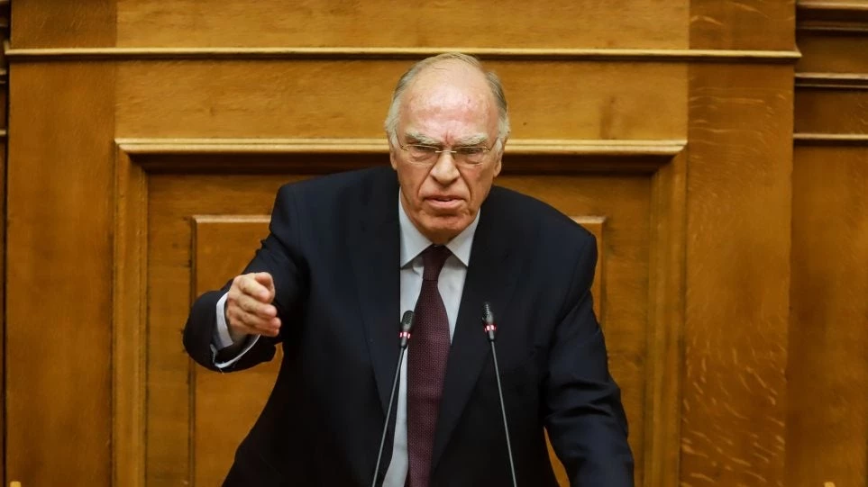 Λεβέντης για το κοινωνικό μέρισμα: Πάρτε εσείς τα 300 ευρώ, κ. Τσίπρα, να κλείσετε καμιά τρύπα!